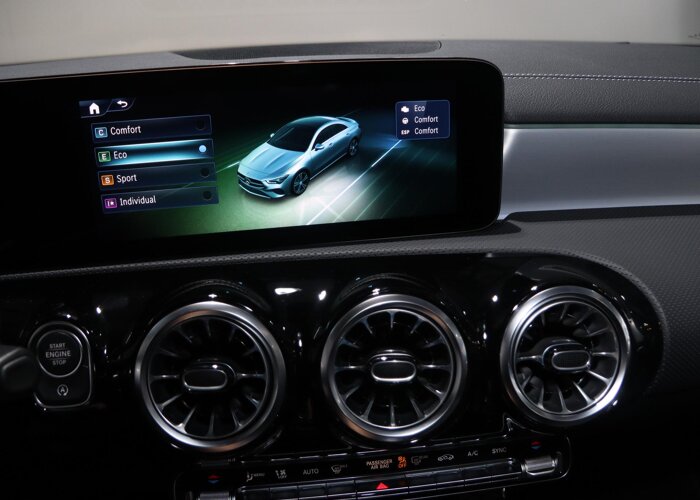 Mercedes-Benz CLA-Klasse 180 Business Solution AMG