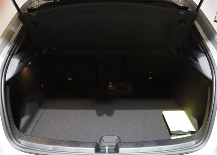 Mercedes-Benz A-Klasse 180 Business Solution AMG