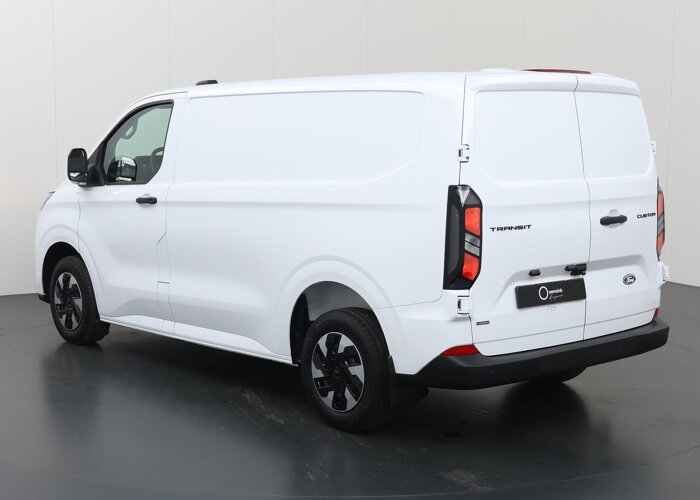 Ford Transit Custom 320 | 2.5 PHEV | L1 H1 | Trend |