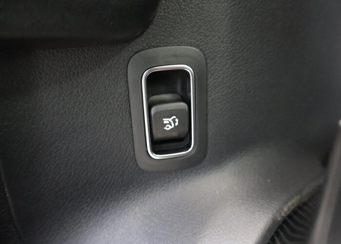 Mercedes-Benz GLB 180 Business Solution AMG