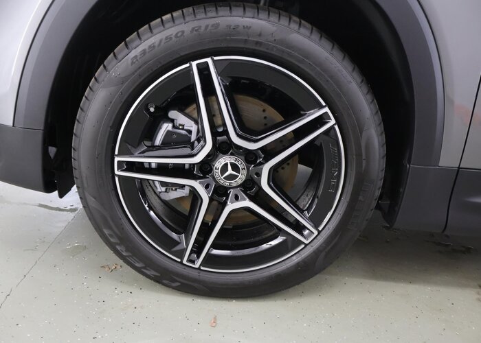 Mercedes-Benz GLB 180 Business Solution AMG