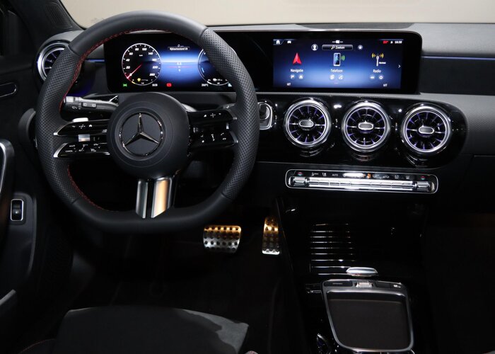 Mercedes-Benz A-Klasse 250e Business Solution AMG