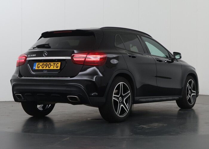 Mercedes-Benz GLA 180 Business Solution AMG Limited