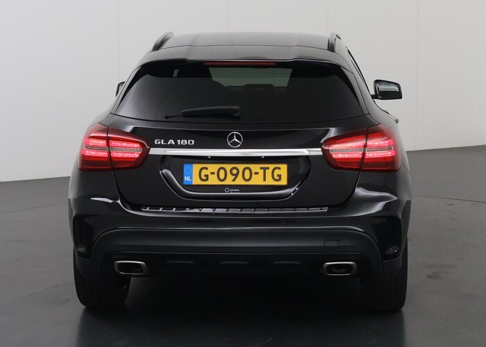 Mercedes-Benz GLA 180 Business Solution AMG Limited