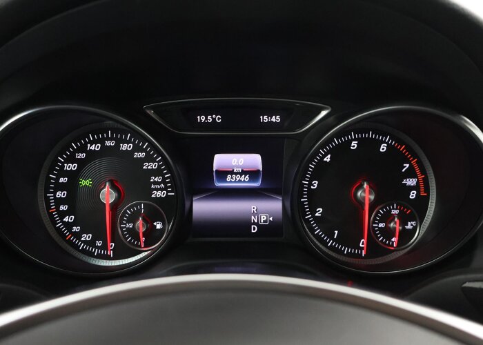 Mercedes-Benz GLA 180 Business Solution AMG Limited