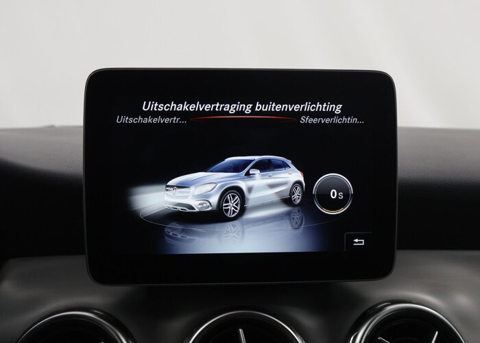 Mercedes-Benz GLA 180 Business Solution AMG Limited