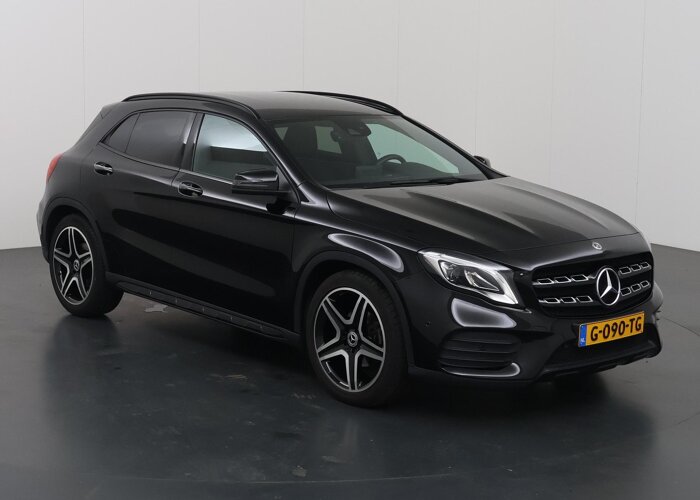 Mercedes-Benz GLA 180 Business Solution AMG Limited