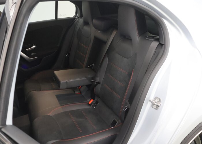 Mercedes-Benz A-Klasse 180 Business Solution AMG