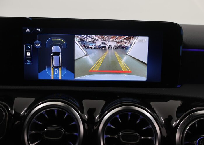Mercedes-Benz A-Klasse 180 Business Solution AMG