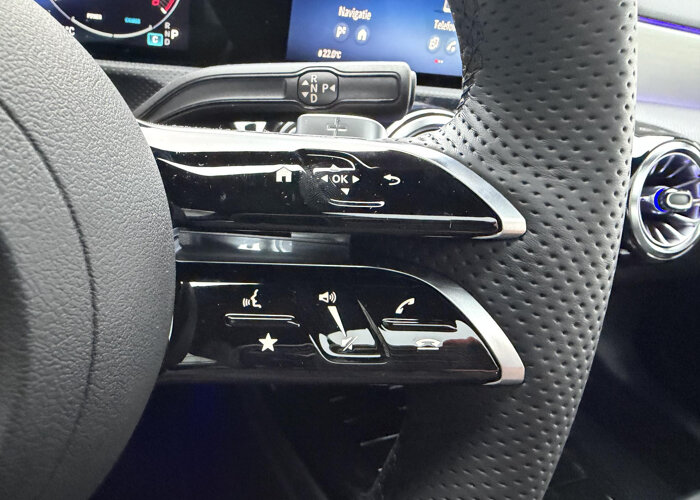 Mercedes-Benz CLA-Klasse 180 Business Solution AMG