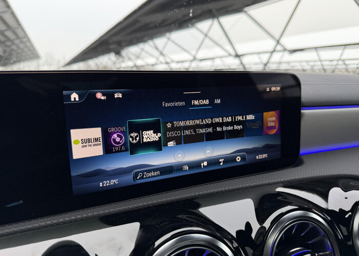 Mercedes-Benz CLA-Klasse 180 Business Solution AMG