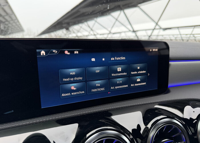 Mercedes-Benz CLA-Klasse 180 Business Solution AMG