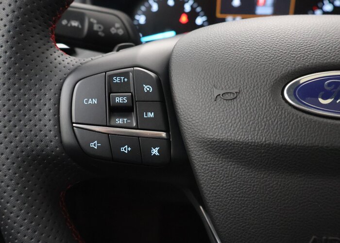 Ford FOCUS Wagon 1.0 EcoBoost Hybrid ST Line