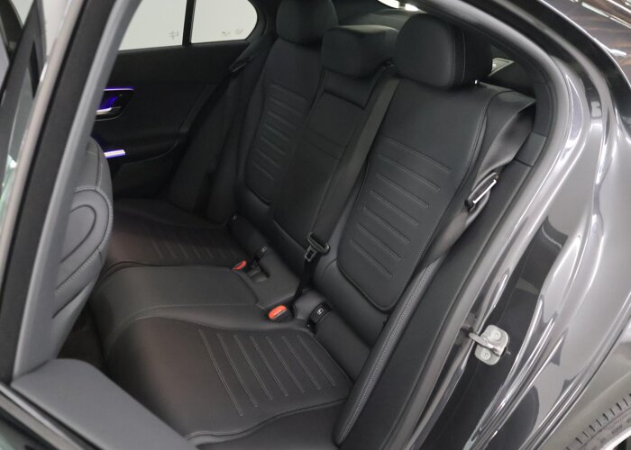 Mercedes-Benz C-Klasse 180 Star Edition AMG Line