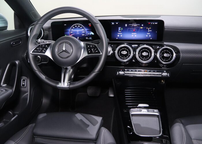 Mercedes-Benz CLA-Klasse Shooting Brake 180 Star Edition LIMITED