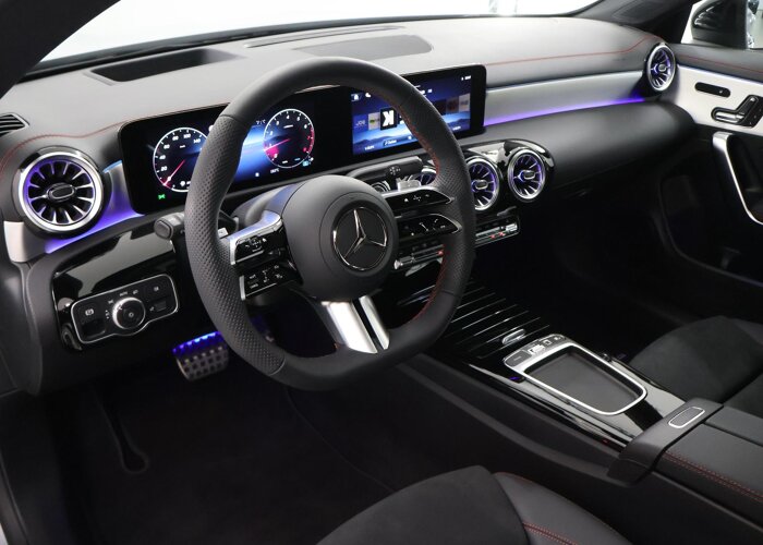 Mercedes-Benz CLA-Klasse Shooting Brake 180 Business Solution AMG