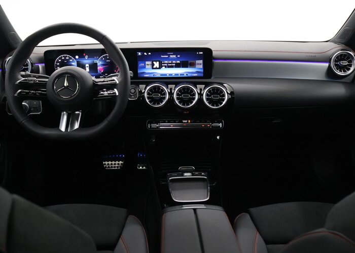 Mercedes-Benz CLA-Klasse Shooting Brake 180 Business Solution AMG