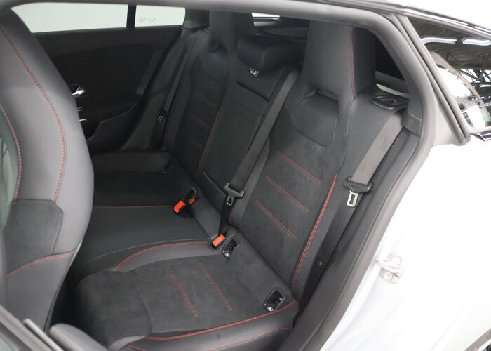 Mercedes-Benz CLA-Klasse Shooting Brake 180 Business Solution AMG