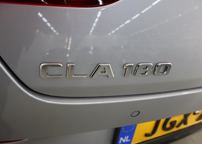 Mercedes-Benz CLA-Klasse Shooting Brake 180 Business Solution AMG