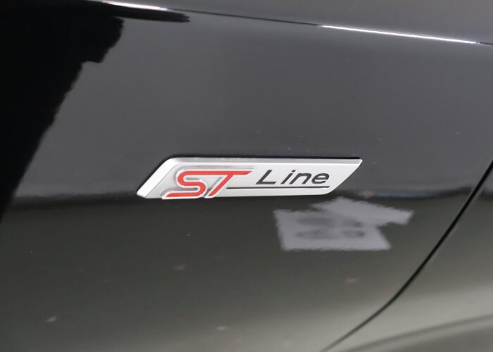 Ford Focus 1.5 EcoBoost ST Line X Business