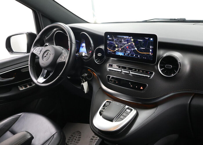 Mercedes-Benz V-Klasse 300d | XL L3 | Dubbele Cabine | AMG |