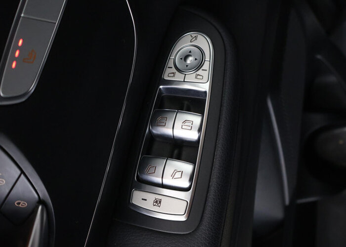 Mercedes-Benz V-Klasse 300d | XL L3 | Dubbele Cabine | AMG |