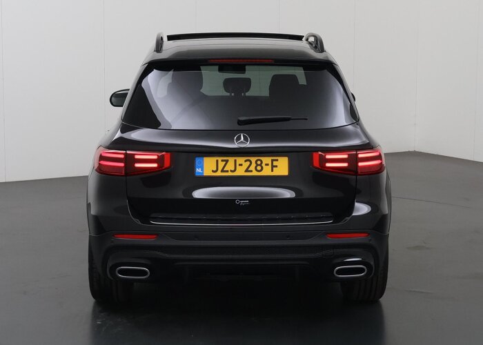 Mercedes-Benz GLB 180 Business Solution AMG