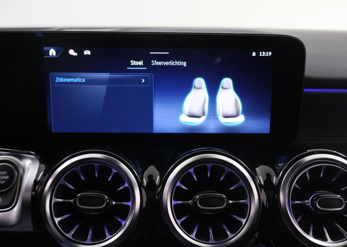 Mercedes-Benz GLB 180 Business Solution AMG