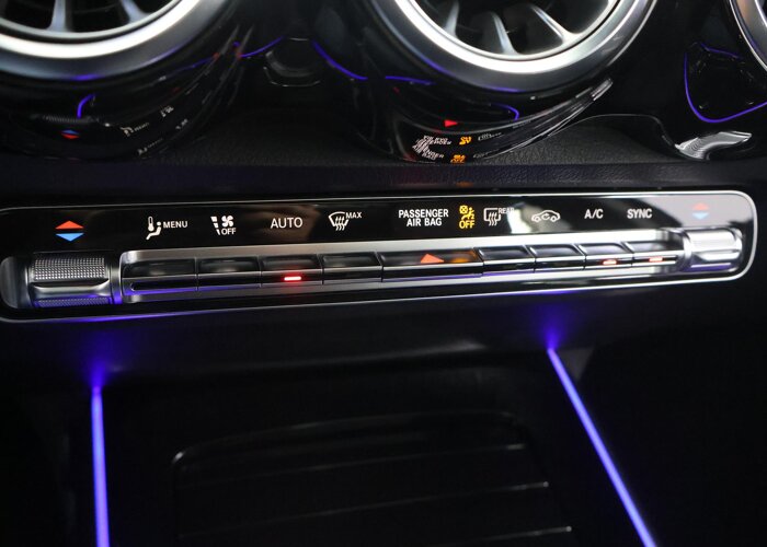 Mercedes-Benz GLB 180 Business Solution AMG