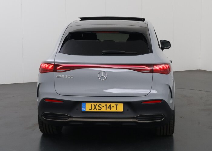 Mercedes-Benz EQE SUV 300 AMG Night