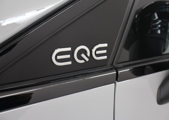 Mercedes-Benz EQE SUV 300 AMG Night