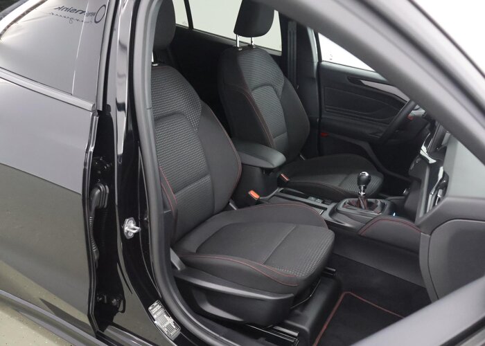 Ford FOCUS Wagon 1.0 EcoBoost Hybrid ST Line
