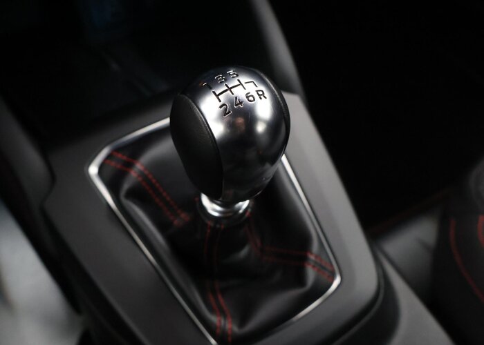 Ford FOCUS Wagon 1.0 EcoBoost Hybrid ST Line