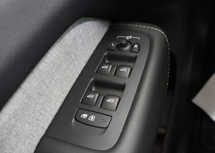 Volvo XC60 2.0 T8 Plug-in hybrid AWD Plus Bright
