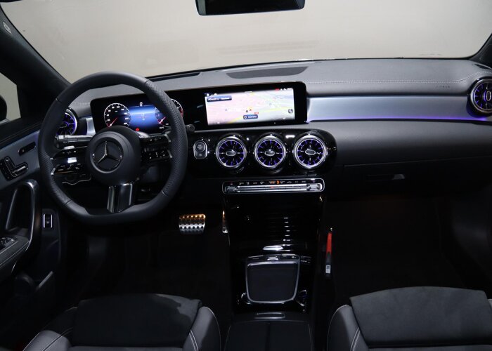 Mercedes-Benz CLA-Klasse 180 Business Solution AMG