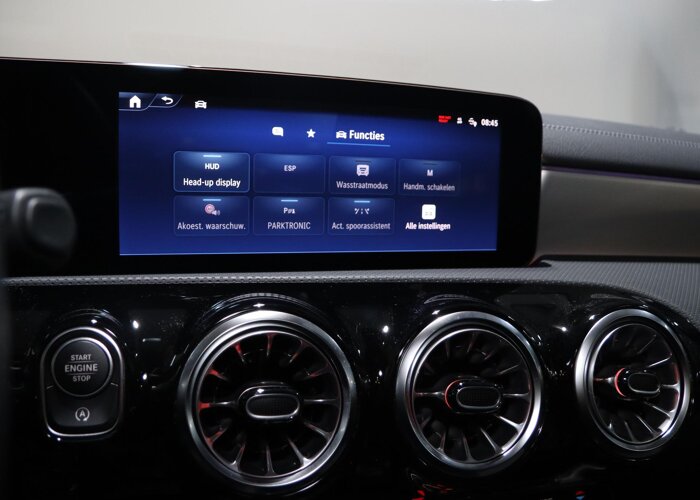 Mercedes-Benz CLA-Klasse 180 Business Solution AMG
