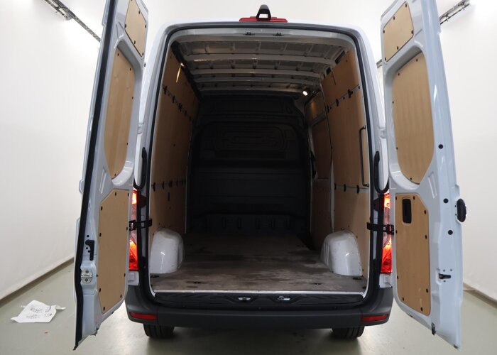 Mercedes-Benz Sprinter 317 CDI L2 H2 Pro
