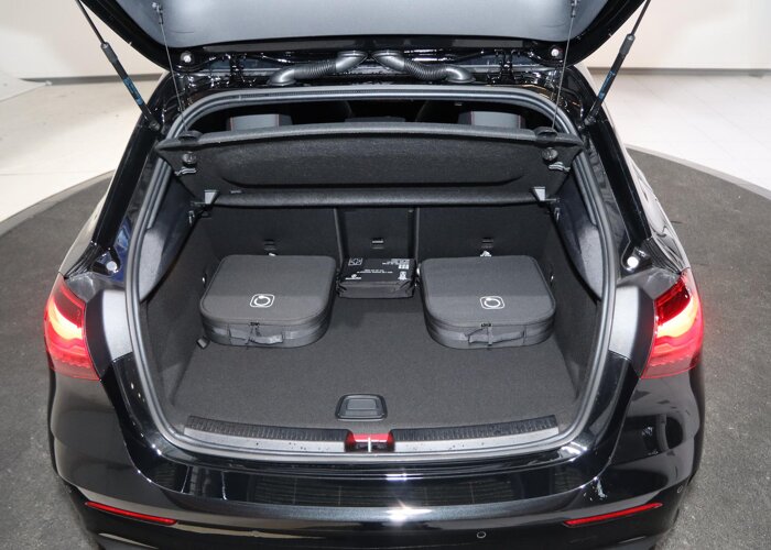 Mercedes-Benz A-Klasse 250e Business Solution AMG