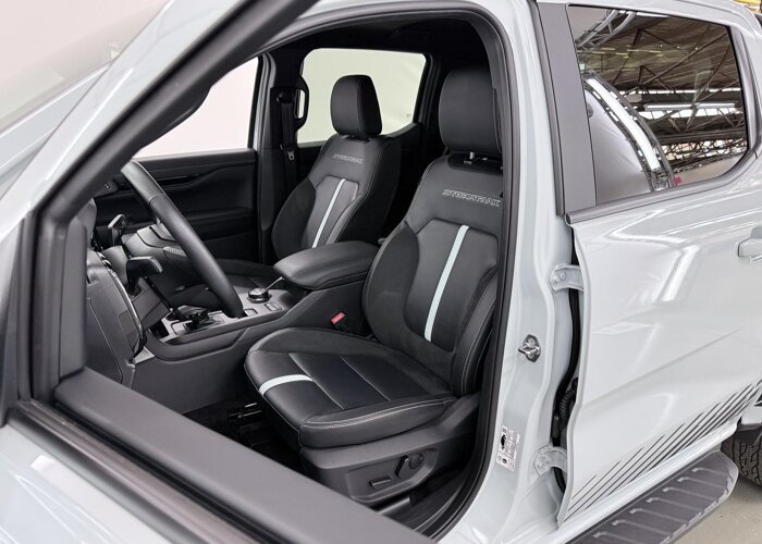 Ford Ranger Stormtrak 2.3 PHEV | 279 PK | DOUBLE CAB |