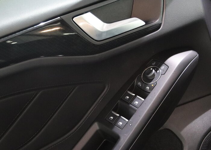 Ford FOCUS Wagon 1.0 EcoBoost Hybrid ST Line X