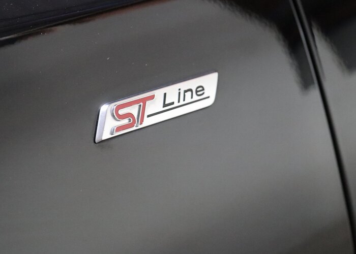 Ford FOCUS Wagon 1.0 EcoBoost Hybrid ST Line X