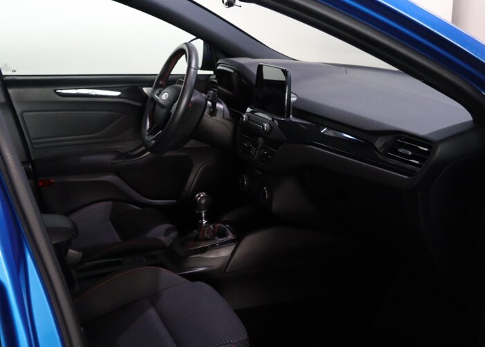 Ford Focus 1.0 EcoBoost ST Line Business