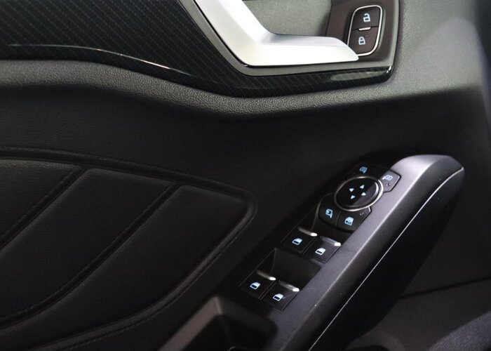 Ford Focus 1.0 EcoBoost ST Line Business