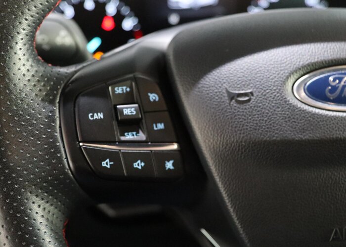 Ford Focus 1.0 EcoBoost ST Line Business