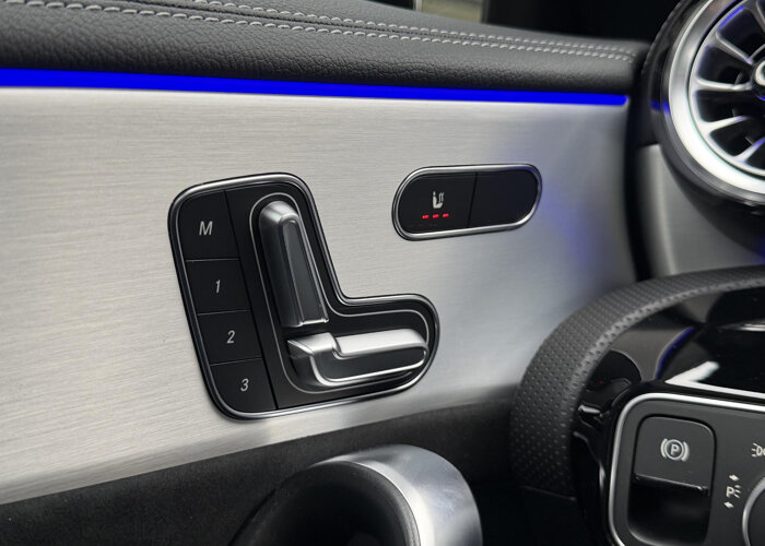 Mercedes-Benz CLA-Klasse 180 Business Solution AMG