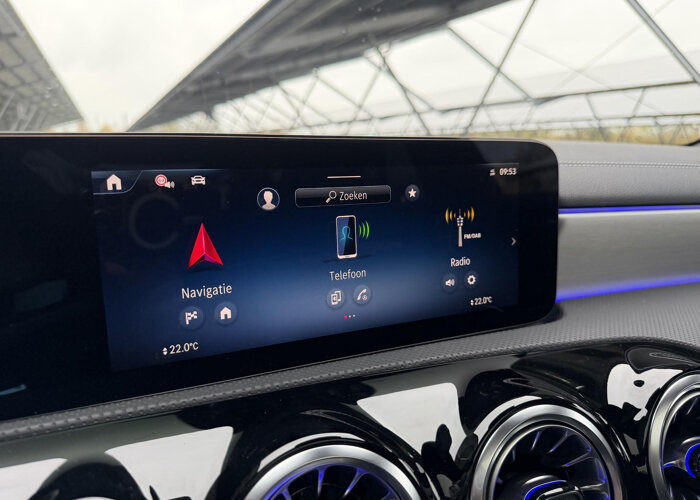 Mercedes-Benz CLA-Klasse 180 Business Solution AMG