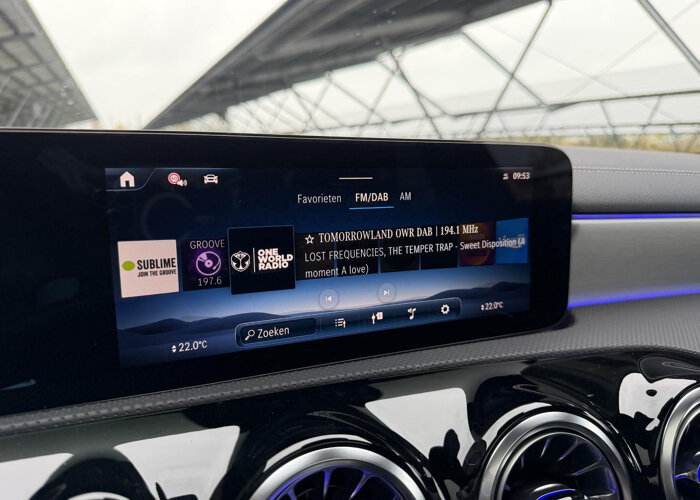 Mercedes-Benz CLA-Klasse 180 Business Solution AMG