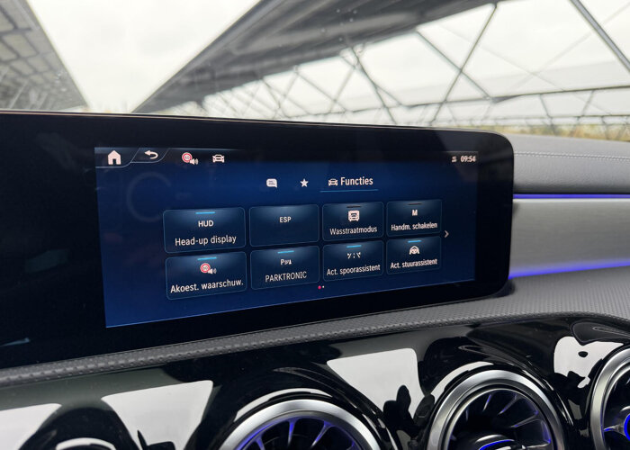 Mercedes-Benz CLA-Klasse 180 Business Solution AMG