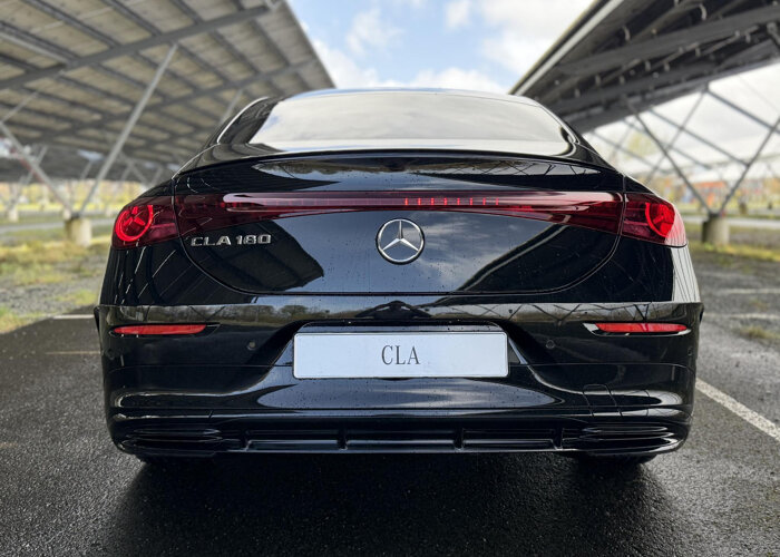 Mercedes-Benz CLA-Klasse 180 Business Solution AMG