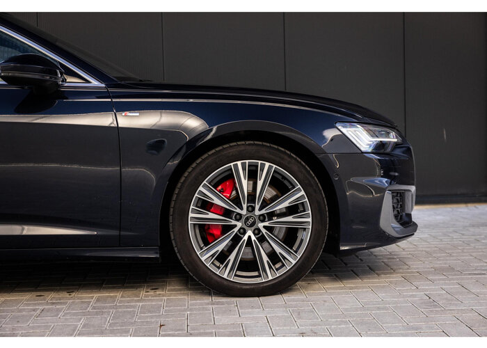 Audi A6 Avant 55 TFSI e quattro S edition Competition
